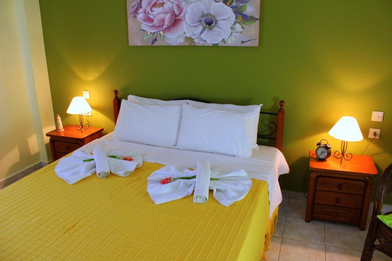 Tzaneria Apartments Skiathos 卡纳皮特萨 外观 照片